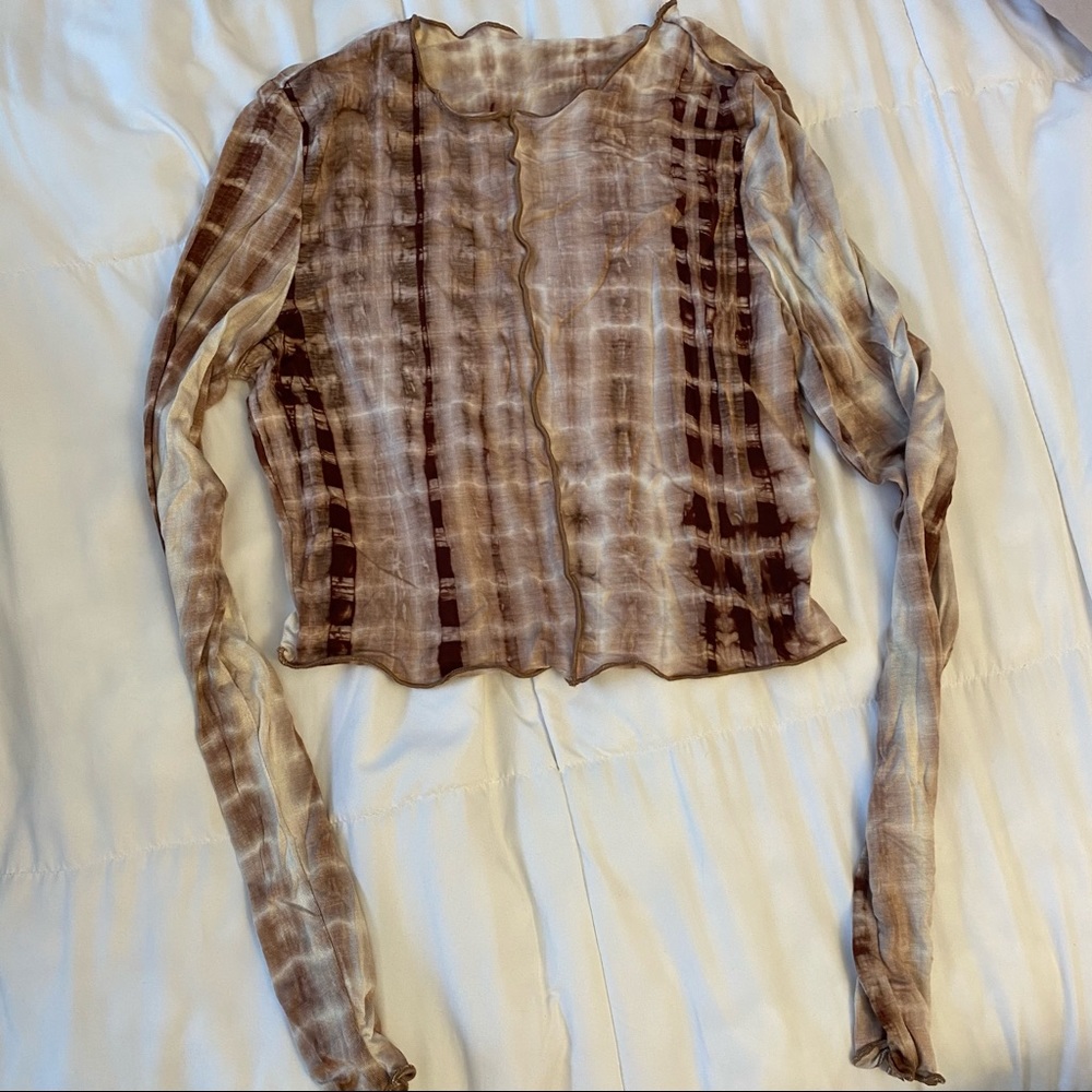 tie dye long sleeve crop top